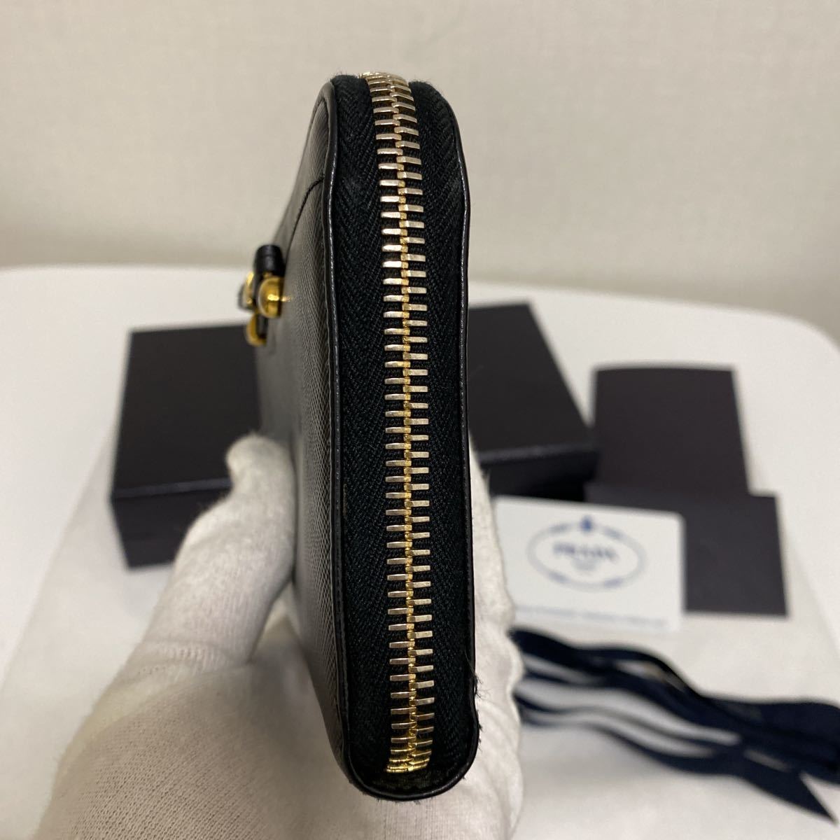 良品】PRADA プラダ ラウンドファスナー 長財布 サフィアーノ 良品】PRADA プラダ ラウンドファスナー 長財布 サフィアーノ