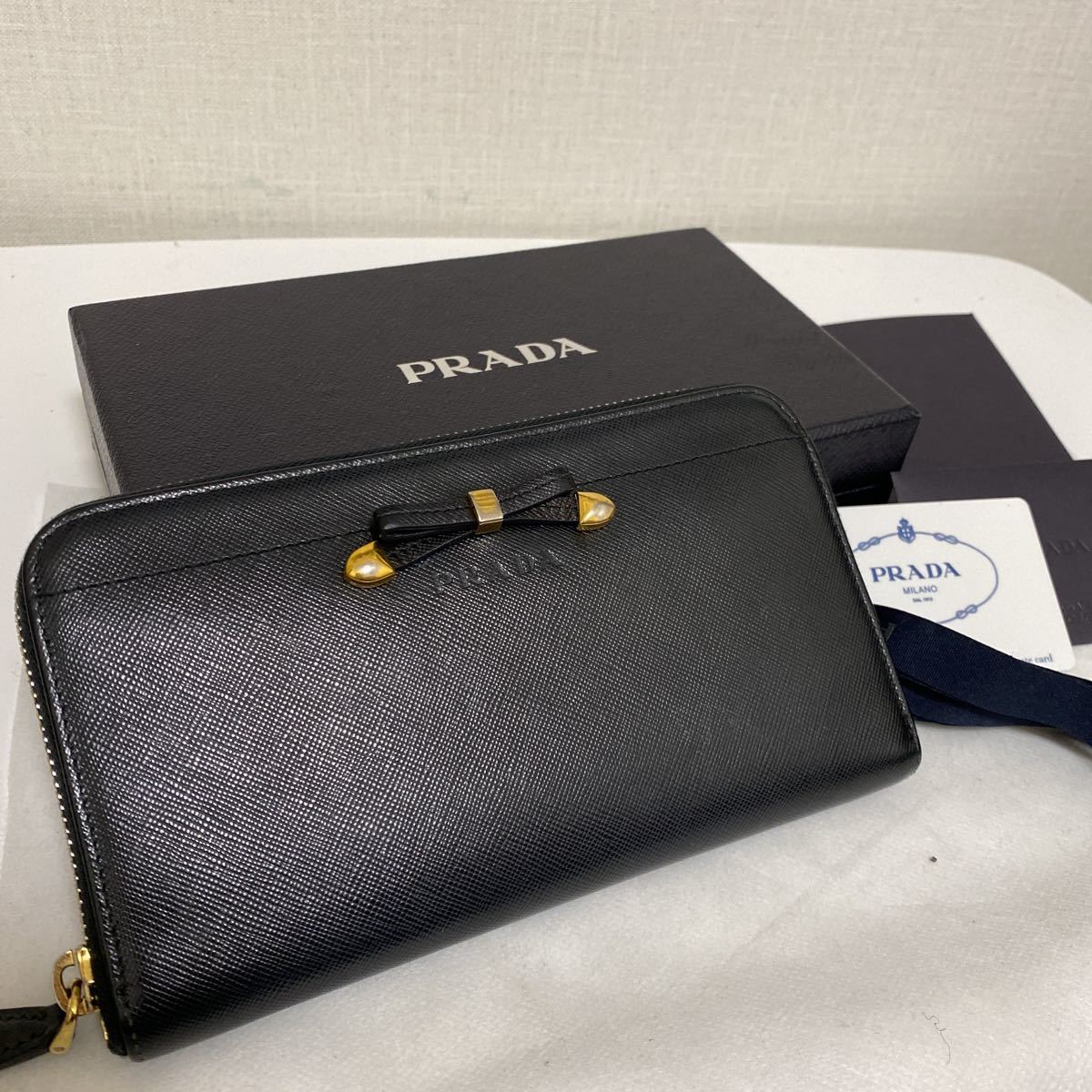 良品】PRADA プラダ ラウンドファスナー 長財布 サフィアーノ レザー