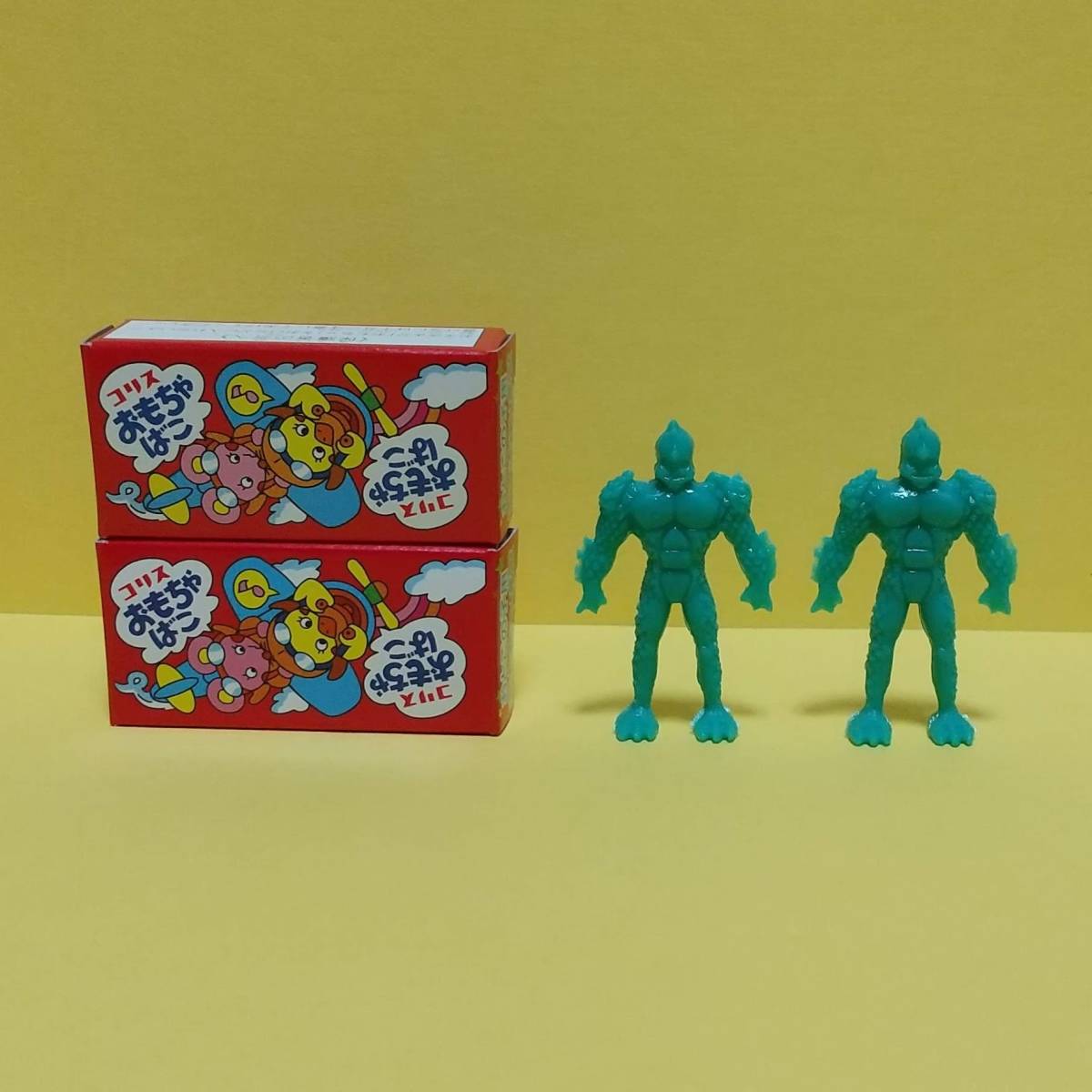 コリス フエラムネ おまけ おもちゃ 男の子 食玩 100個 まとめ レア 入り Yahoo!オークション - 半魚人 緑 2個 コリス フエラムネ おまけ 赤箱