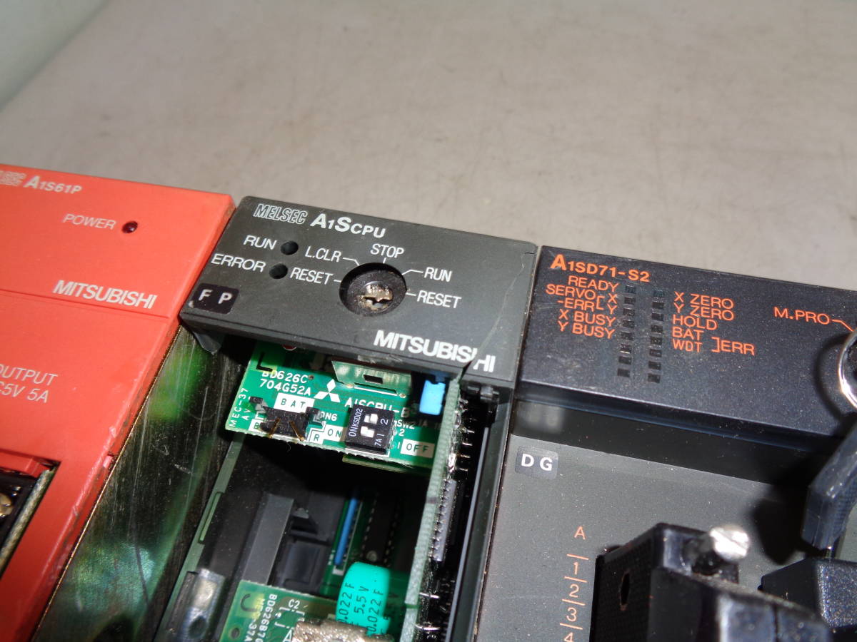 MK4115 三菱　A1S61P / A1SCPU / A1SD71-S2 (X2) / A1SH42　配電用品_画像2