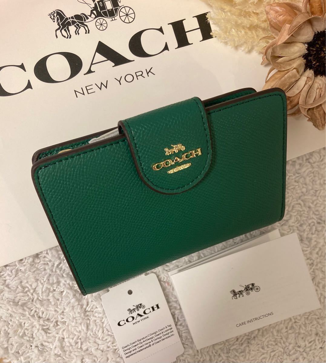 COACH 財布 グリーン 緑 二つ折り財布 コーチ財布 レディース COACH 財布 グリーン 緑 二つ折り財布 コーチ財布 レディース