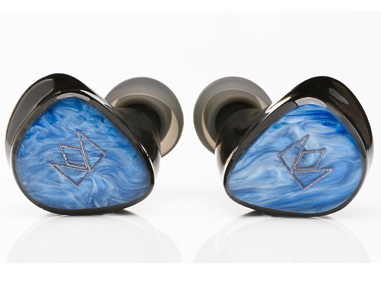 Noble Audio FoKus PRO 2021年12月発売 程度極上 送料無料 www.gastech