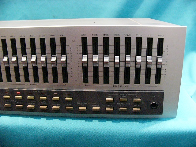 SANSUI サンスイ 『SE-9』 グラフィックイコライザー 動作未確認