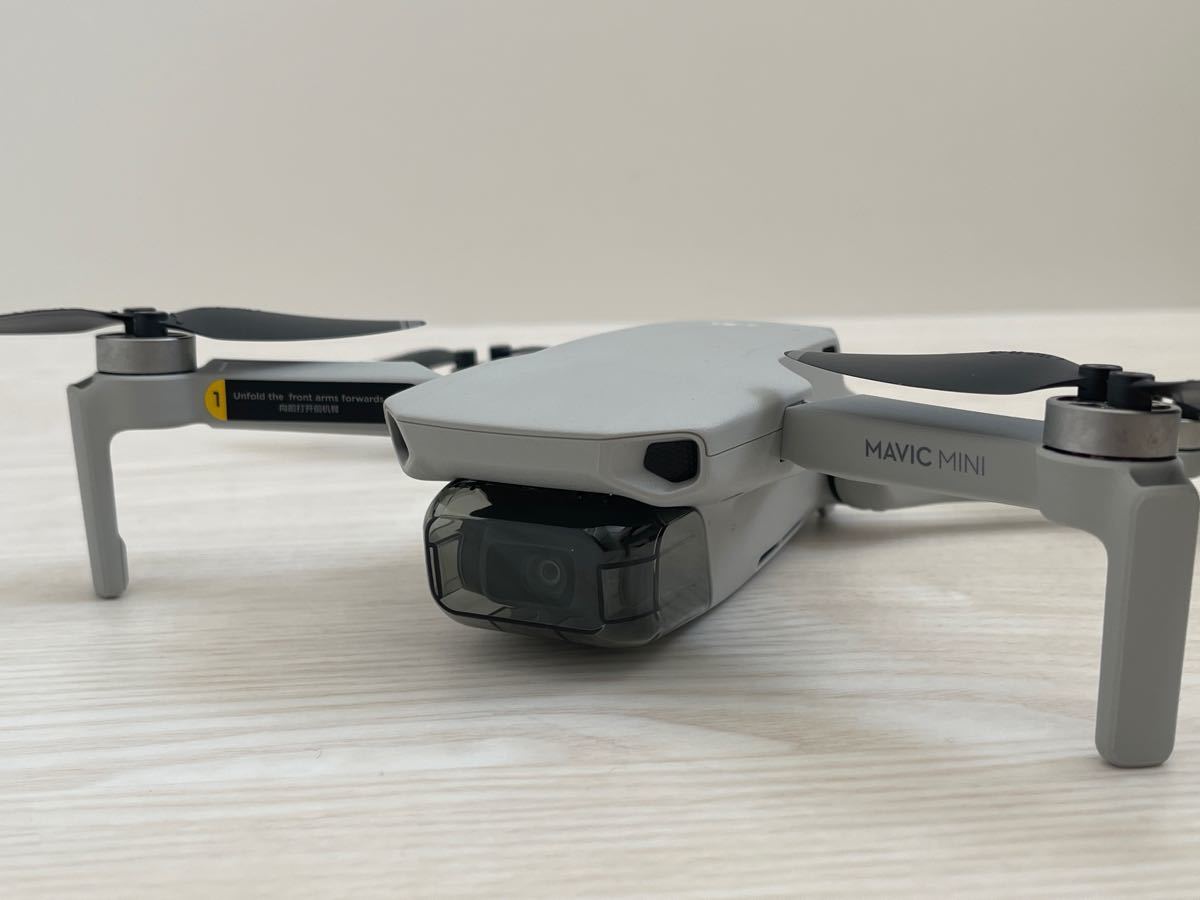 ☆超美品☆4回使用！DJI MAVIC MINI Fly More Combo DJI無償付帯賠償責任保険 未使用 充電4回のみ