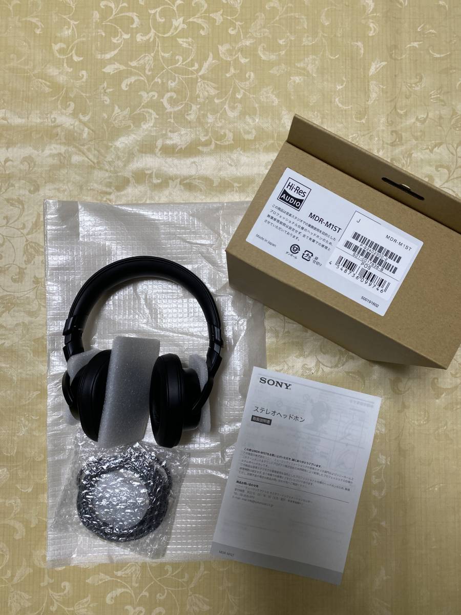 新品 SONY ソニー プロ仕様 スタジオモニター ヘッドホン MDR-M1ST