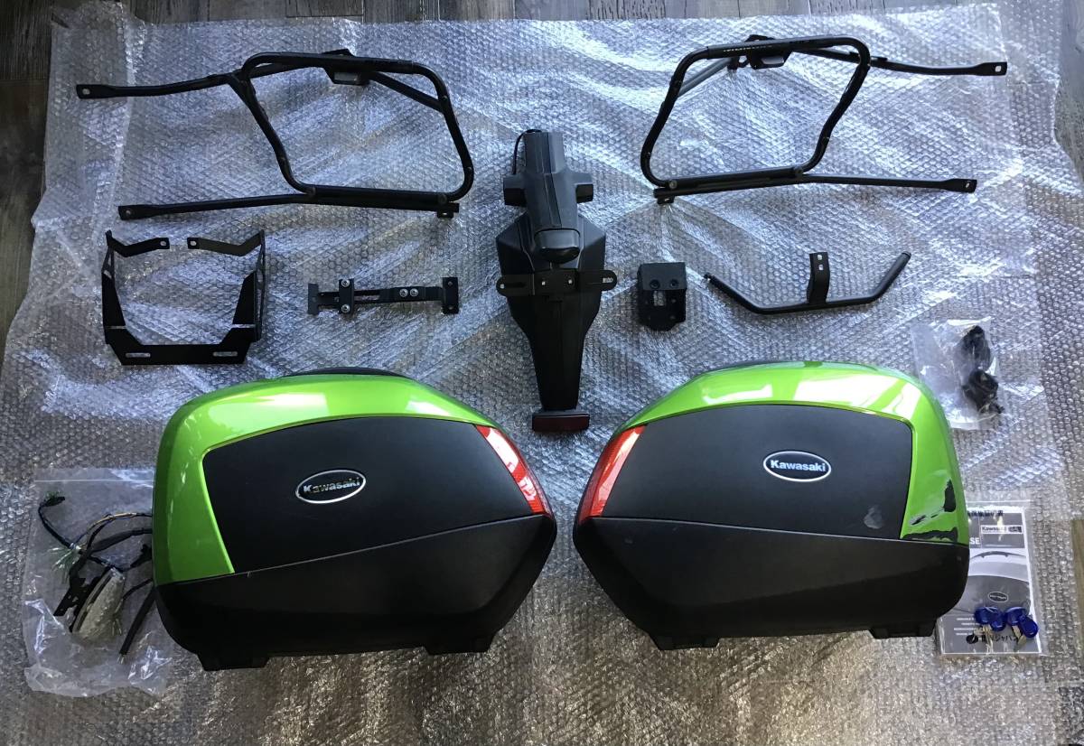 カワサキ Ninja1000 純正オプション パニアケース左右 取り付けステー
