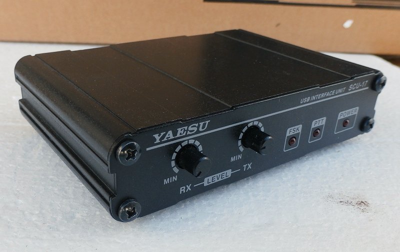 SCU-17 八重洲無線USBインターフェースユニット FTDX5000_画像3
