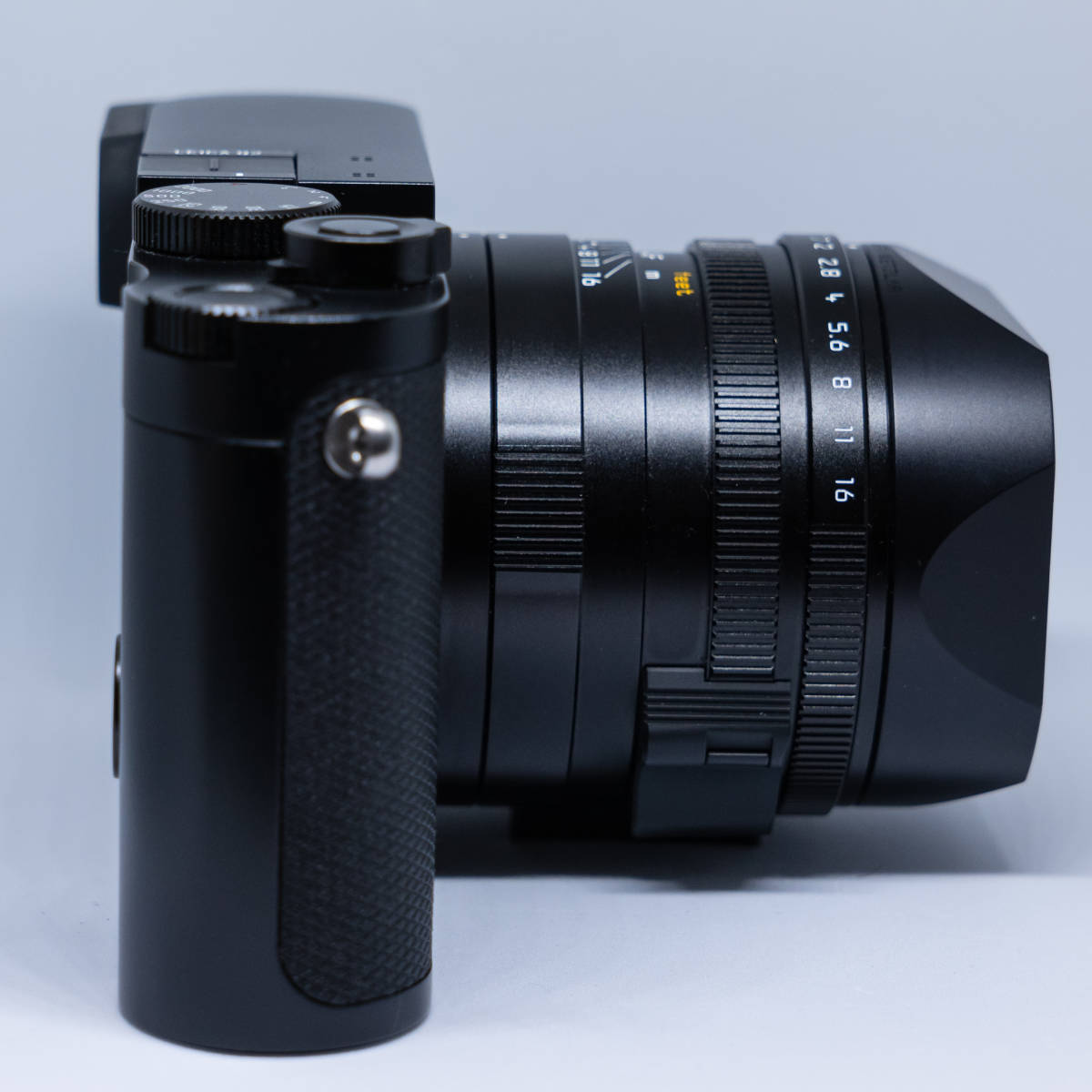 Leica ライカ Q2 (2022.7.6まで保証つき)付属品完備 おまけ付き ライカ