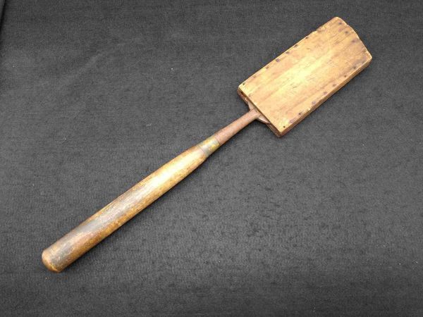 銘入り】のみ ノミ 下駄のみ 長さ約47.5cm 大工道具 職人 銘入り】のみ ノミ 下駄のみ 長さ約47.5cm 大工道具 職人
