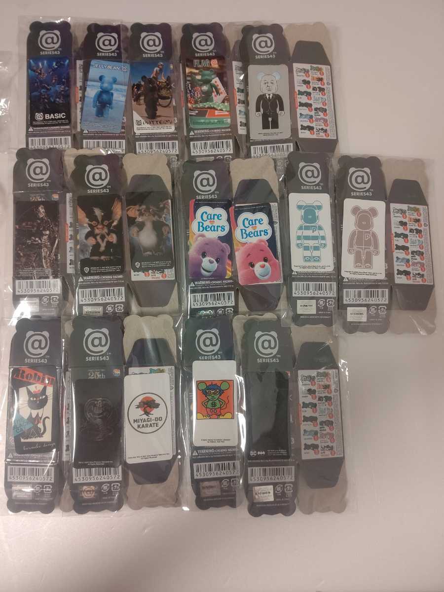 最新の激安 ヤフオク! - ベアブリックシ... 新品在庫あ