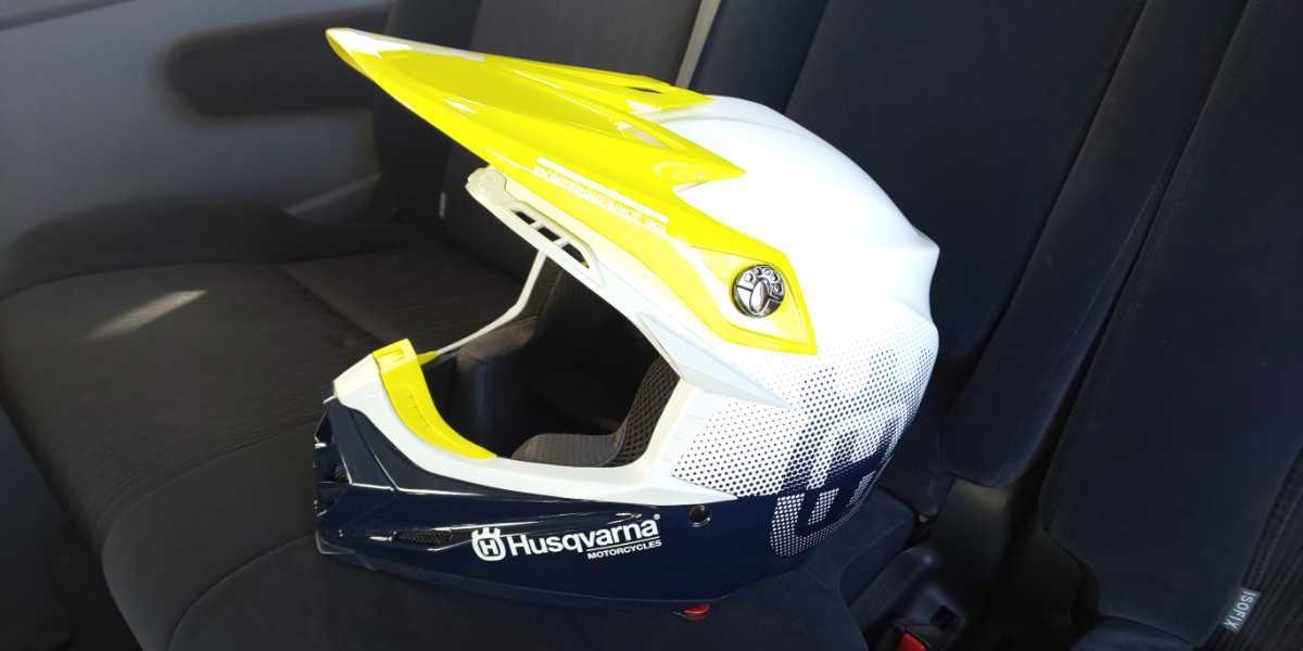 bell オフロードヘルメット Sサイズ Husqvarna MOTO-9 MIPS gastech.com.tr