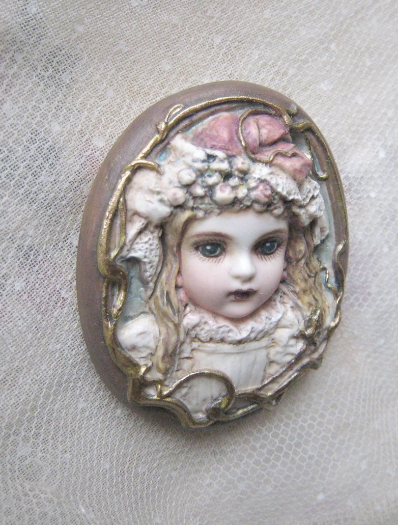  bisque doll solid picture brooch specification excellent article antique do-ru yellowtail . type Aquilax work AtelierGepetto marks lie*ze pet 
