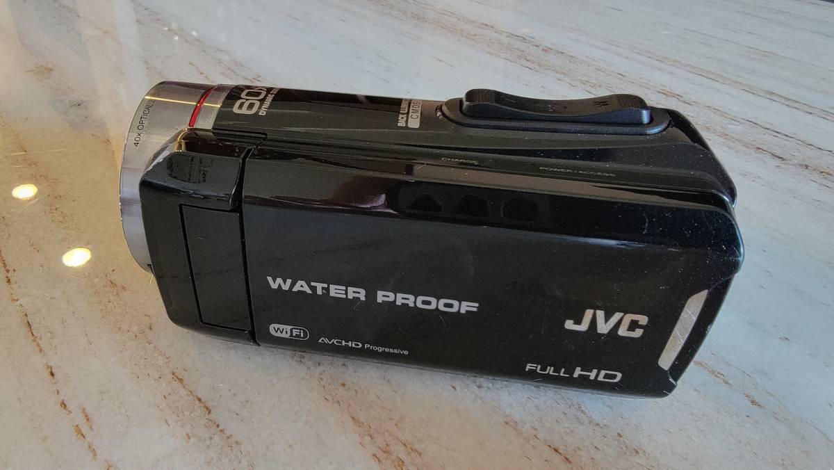 【美品】JVCビデオカメラ　ZERO SHOCK 型式　GZ-RX130-B