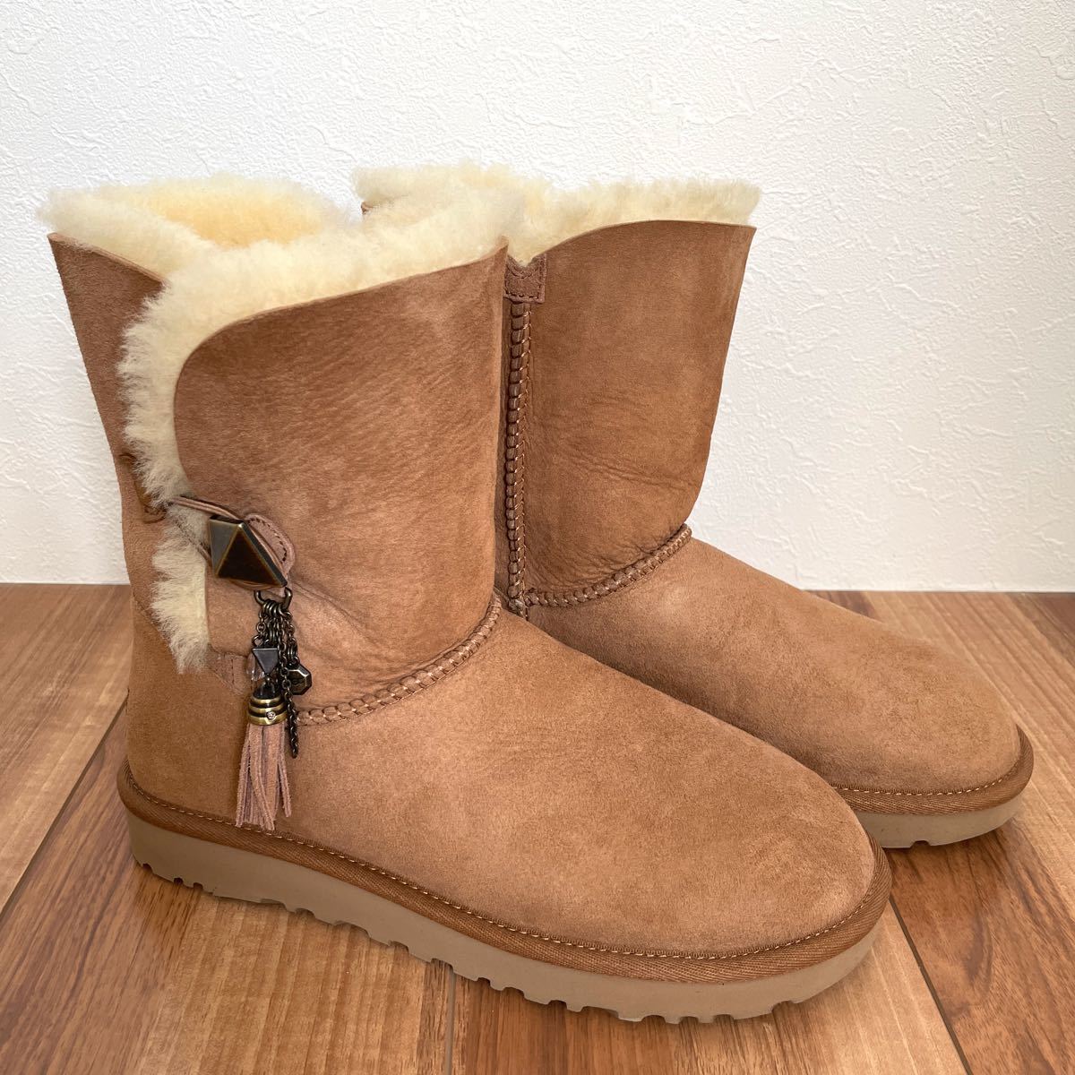 エッセンシャルコンフォート UGG ブーツ 今日だけお値下げ - 通販