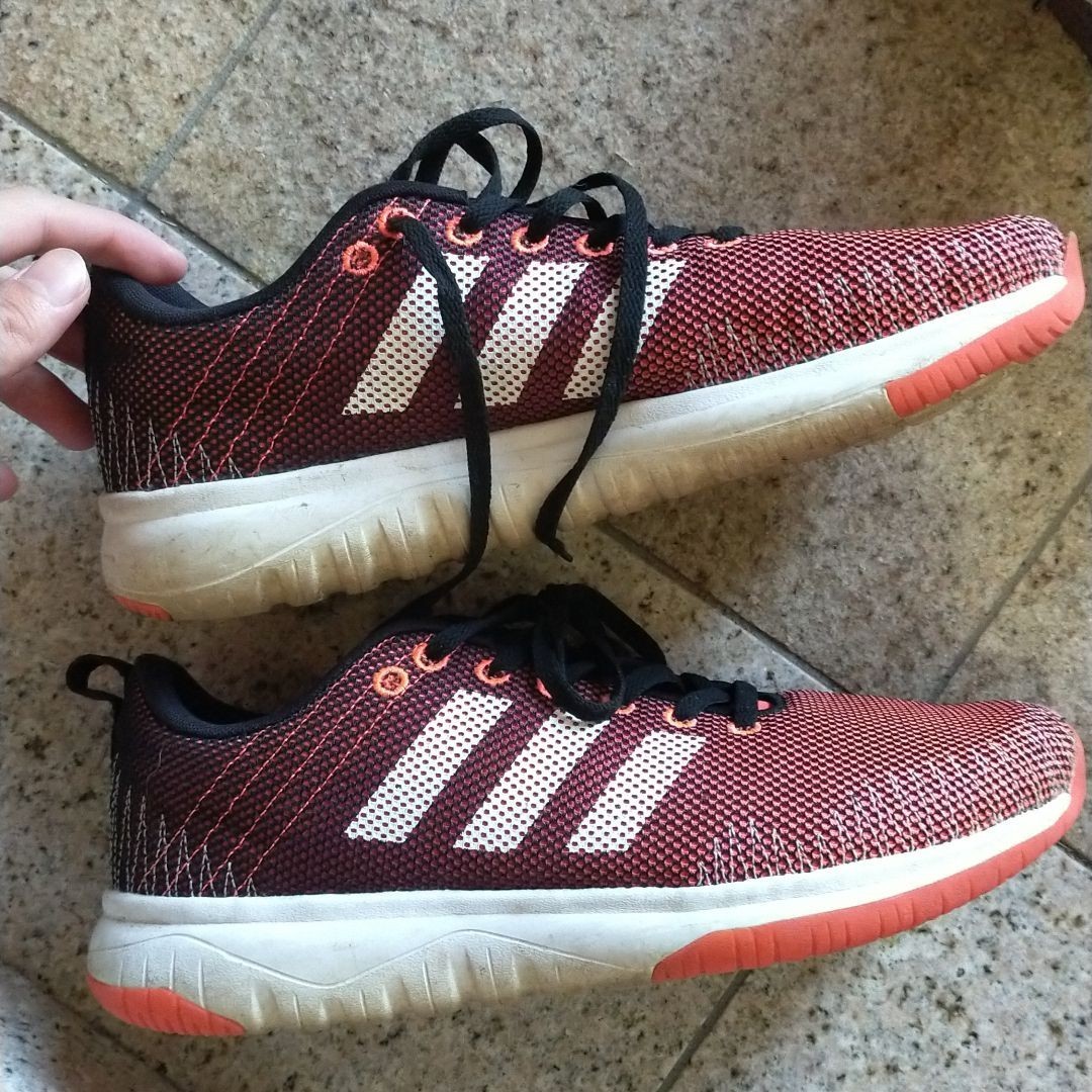 adidas　ランニングシューズ