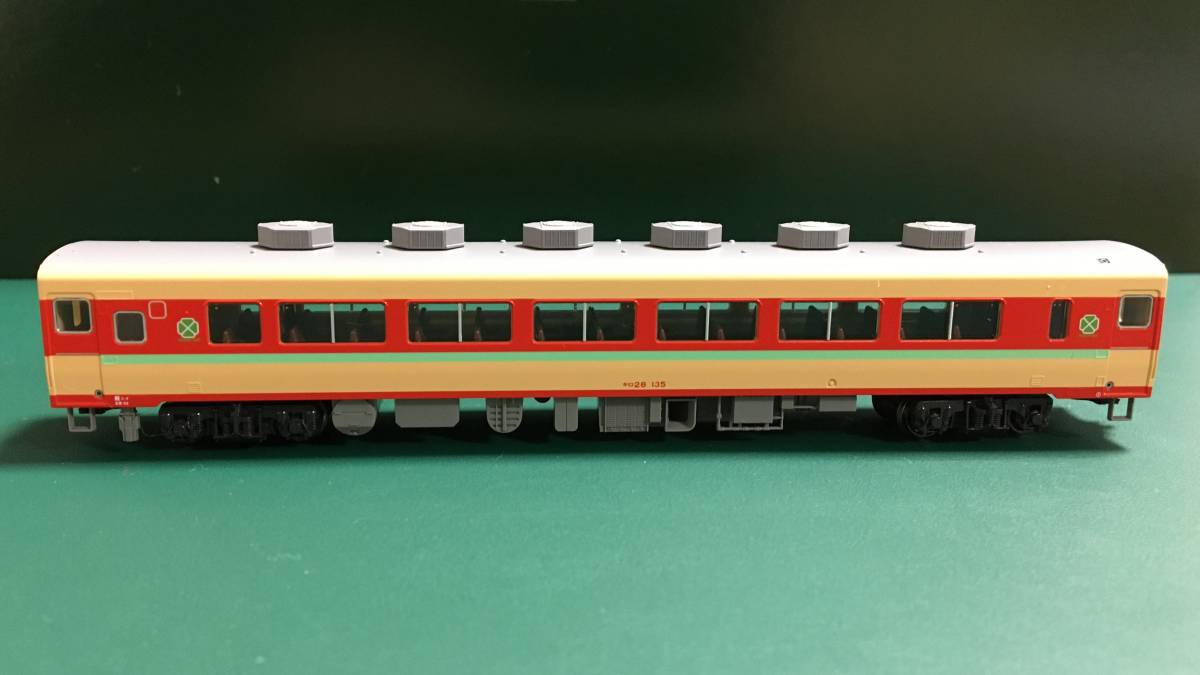 KATO キロ28 135(車両品番6121-1)T車 キハ58系非冷房車急行 KATO キロ28 135(車両品番6121-1)T車 キハ58系非冷房車急行
