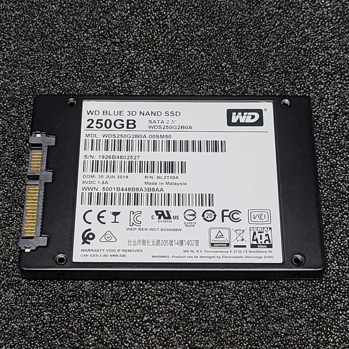 WesternDigtal WD BLUE WDS250G2B0A 250GB SATA SSD 正常品 2.5インチ内蔵SSD フォーマット済み PCパーツ 動作確認済み 240GB 256GB (2)