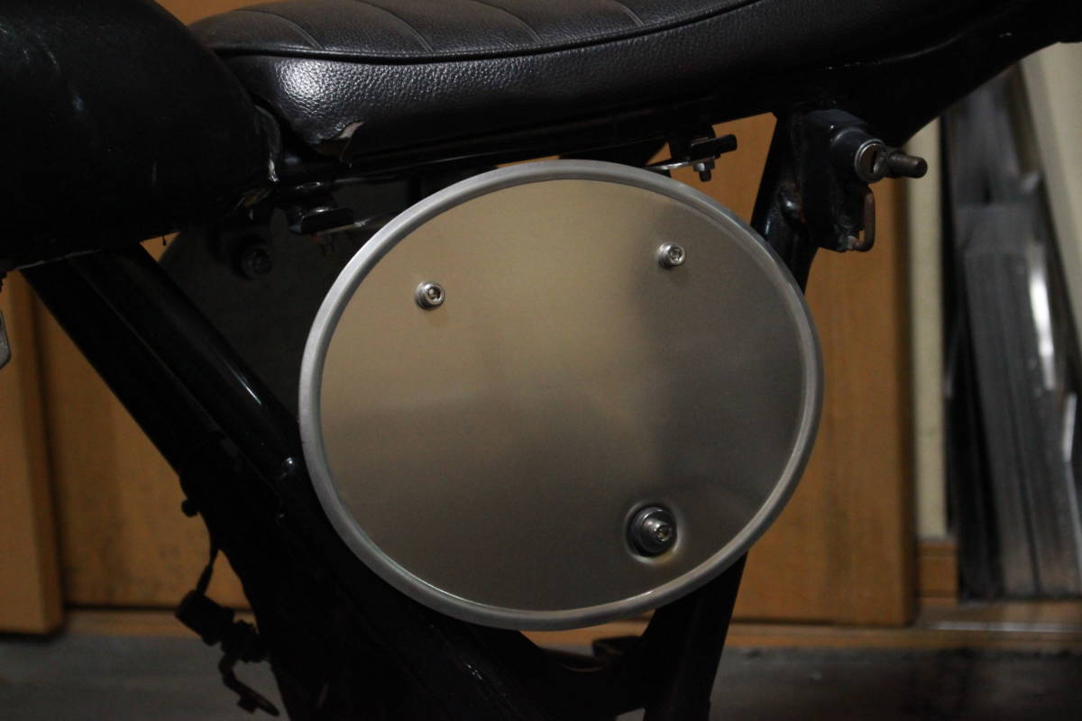 SR400 500アルミ オーバル ゼッケンプレート サイドカバー スクランブラー カフェレーサーVMXビンテージモトクロス k964 3