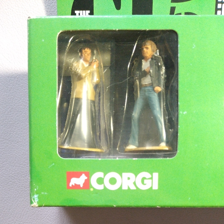 CORGIコーギー/Criminal Intelligence 5】1/36 FORD CAPRI Mk3 CORGIコーギー/Criminal Intelligence 5】1/36 FORD CAPRI Mk3