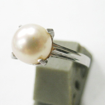 ホワイトパール 真珠 指輪 リング プラチナ pt900　11号