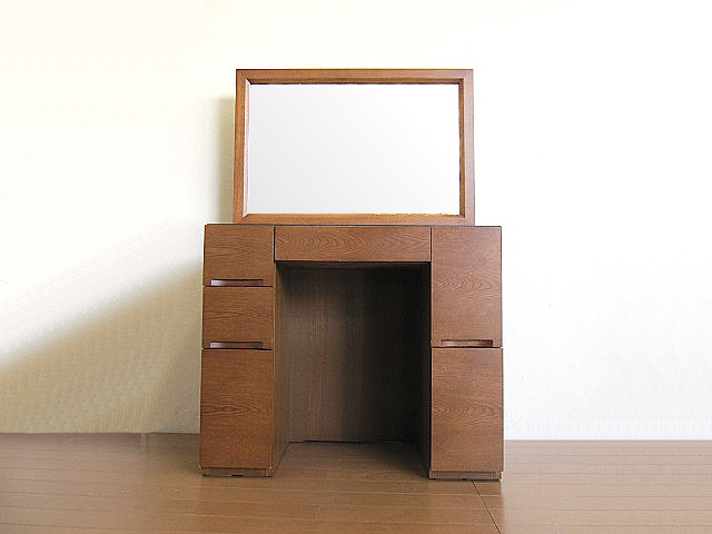 IDC大塚家具 府中家具 ドレッサー「ジルバ」 約W85cm×H132cm