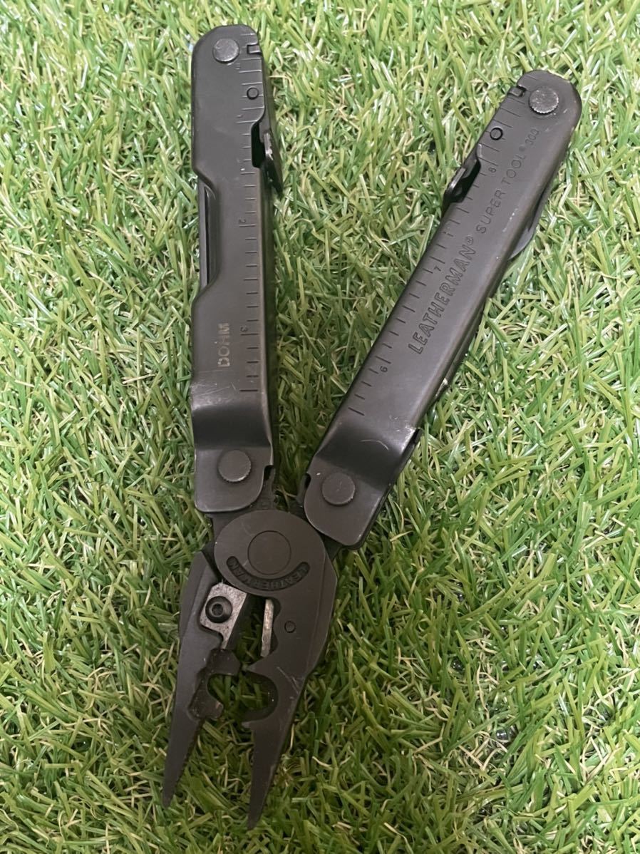 LEATHERMAN SUPERTOOL300 EOD Black 専用ナイロン製シース付　レザーマン マルチツール