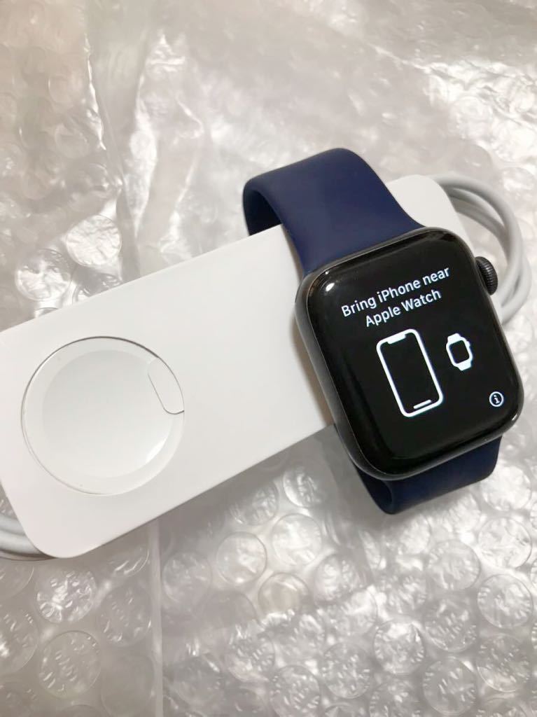 Apple Watch SE (GPS + cellular モデル) 40mm アルミニウムケース