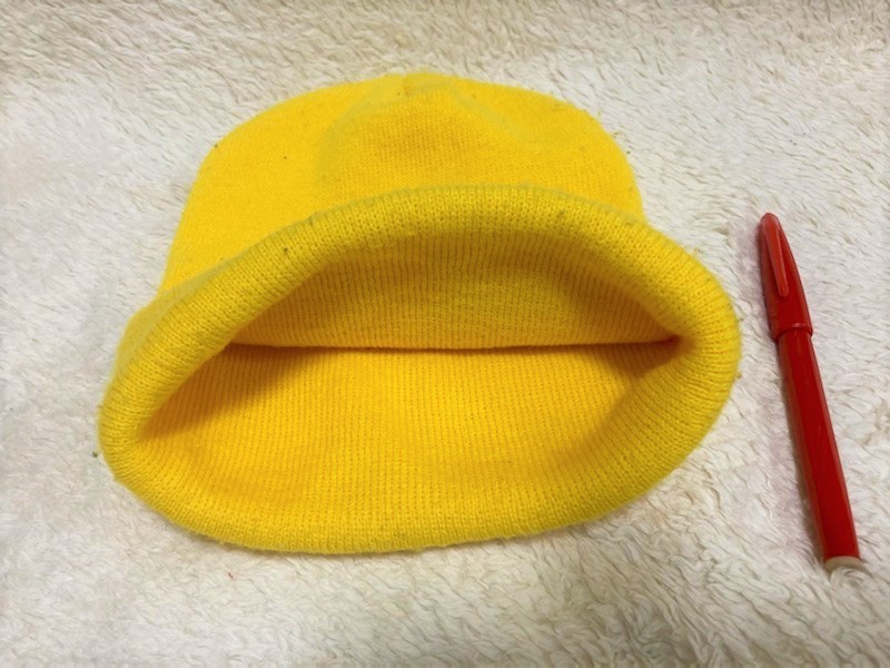 ★USED!!「Surf Sprits Sunset Beach」黄色のキッズ用ニット帽子★_画像3