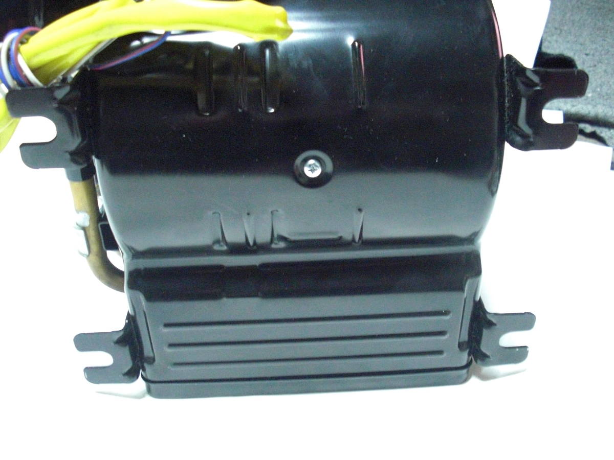 船舶・車等デンソー汎用角型 温水 ヒーターDC24V 美品 船舶・車等デンソー汎用角型 温水 ヒーターDC24V 美品