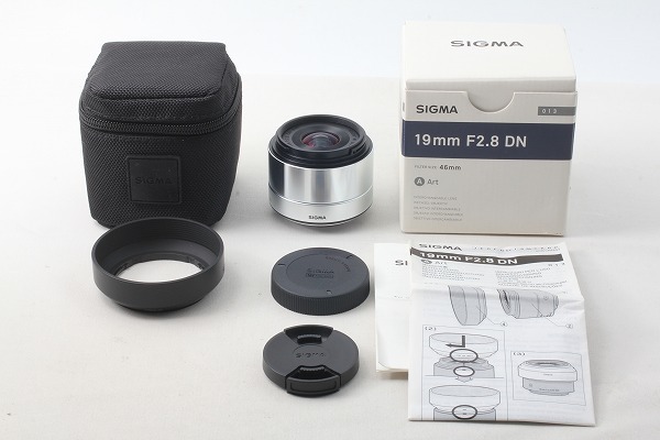 ◇超極上美品◇シグマ SIGMA 19mm F2.8 DN Art シルバー マイクロフォーサーズ用 付属品完備 元箱◇35884 