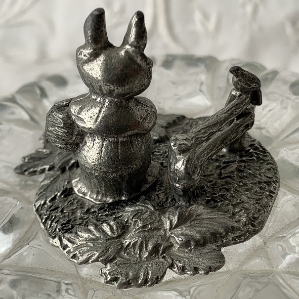  Peter Rabbit Pewterpyu-ta- glass pot-pourri pot case Peter Rabbit. .. san Vintage England 