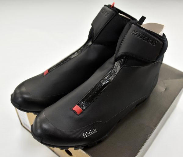 超爆安 送料無料1☆OUTLET☆Fizik☆フィジーク X5 Artica シューズ