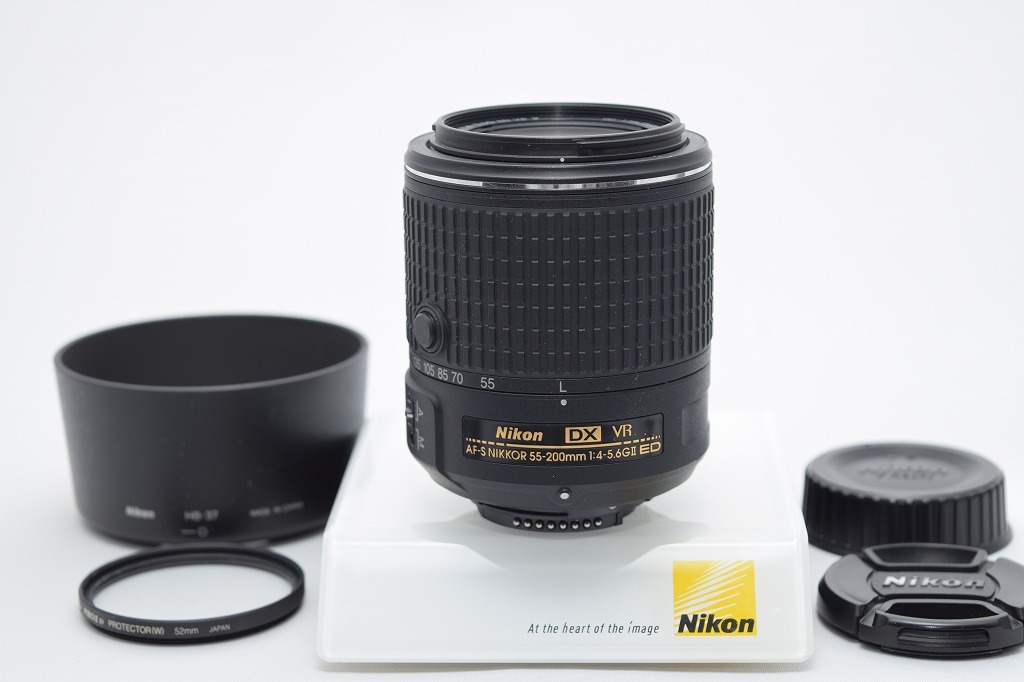 良品☆Nikon ニコン AF-S DX NIKKOR 55-200mm F4-5.6GⅡ ED VR☆レンズフード付・おまけ付 