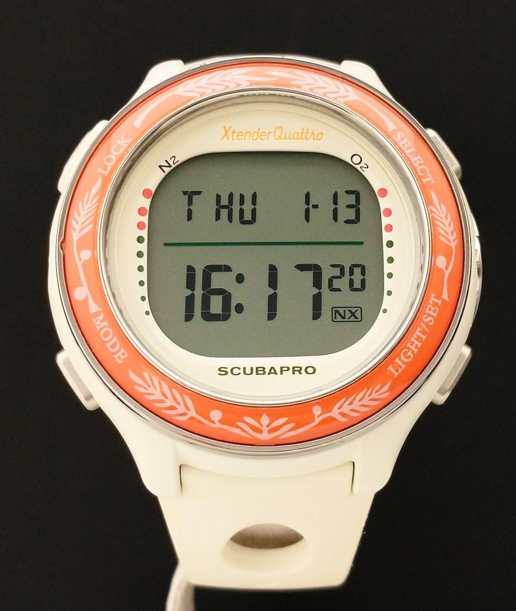 Xtender Quattro エクステンダークアトロ SCUBAPRO スキューバプロ DW40-4A10 ホワイト×オレンジ デジタル 電池式  メンズ 腕時計