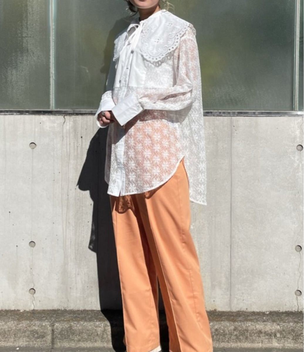 大人気！再入荷！蓮の花柄刺繍つけ襟　ピーターパン襟　カジュアルガーリー　レトロガール　韓国ファッション　トレンド　