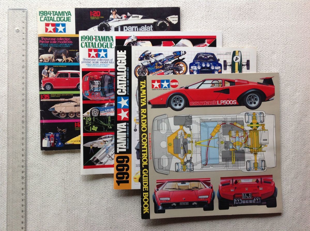 ★[22021・タミヤ総合カタログ3冊+RCガイドブック] TAMIYA CATALOGUE 1984,1990, 1999。★_画像1