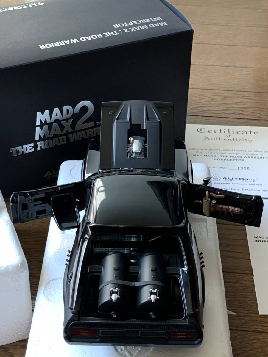 AUTOart 1/18 MAD MAX 2 : THE ROAD WARRIOR INTERCEPTOR AUTOart 1/18 MAD MAX 2 : THE ROAD WARRIOR INTERCEPTOR