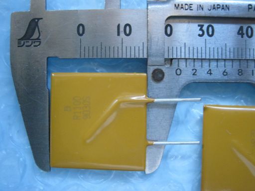 103（棚下）　Bourns リセッタブルヒューズ　MF-Rシリーズ　MF-R1100　11A (動作電流:22A) 16V　未使用品ですが長期保存品　２個セット_画像4