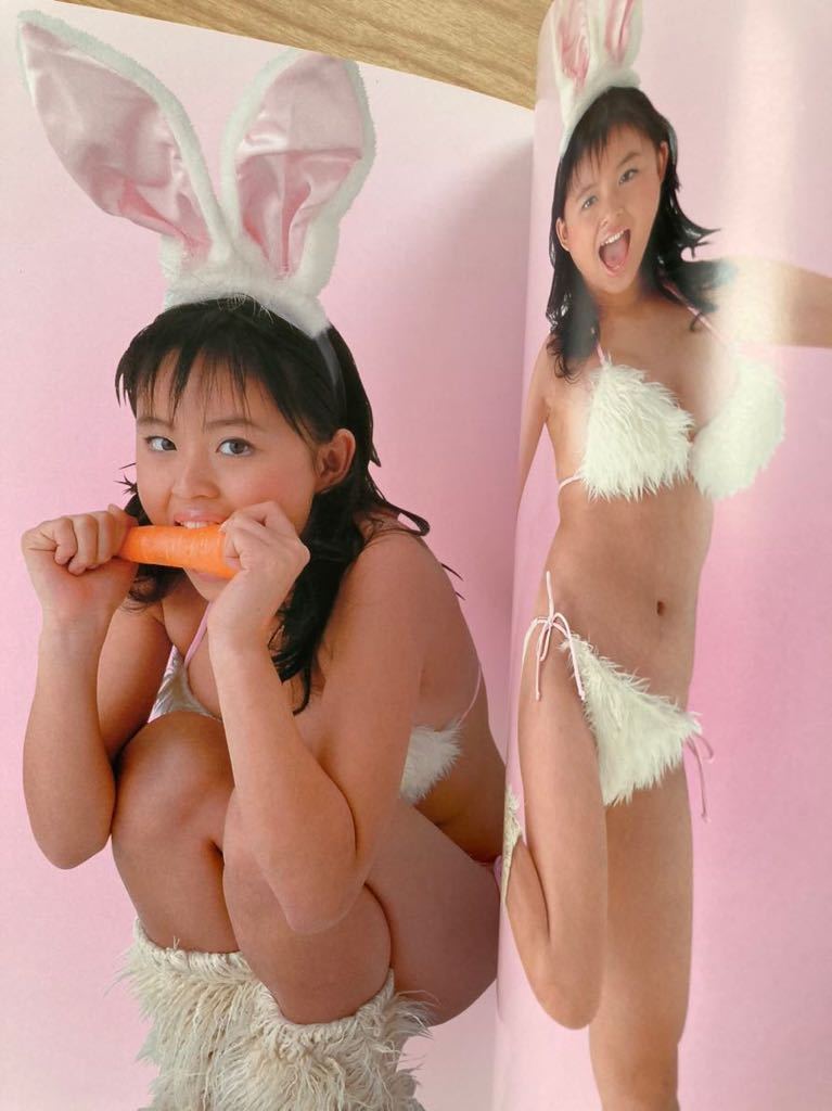 Yahoo!オークション - 桐村萌絵 写真集 変身しちゃうzo コスプレ Yahoo!オークション - 桐村萌絵 写真集 変身しちゃうzo コスプレ