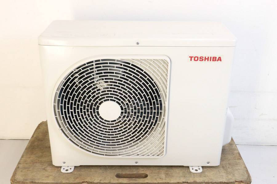 ★17年製 TOSHIBA東芝★6畳 2.2kw ルームエアコン リモコン付き★RAS-C225RS(W) RAS-C225AR□271v08_画像3