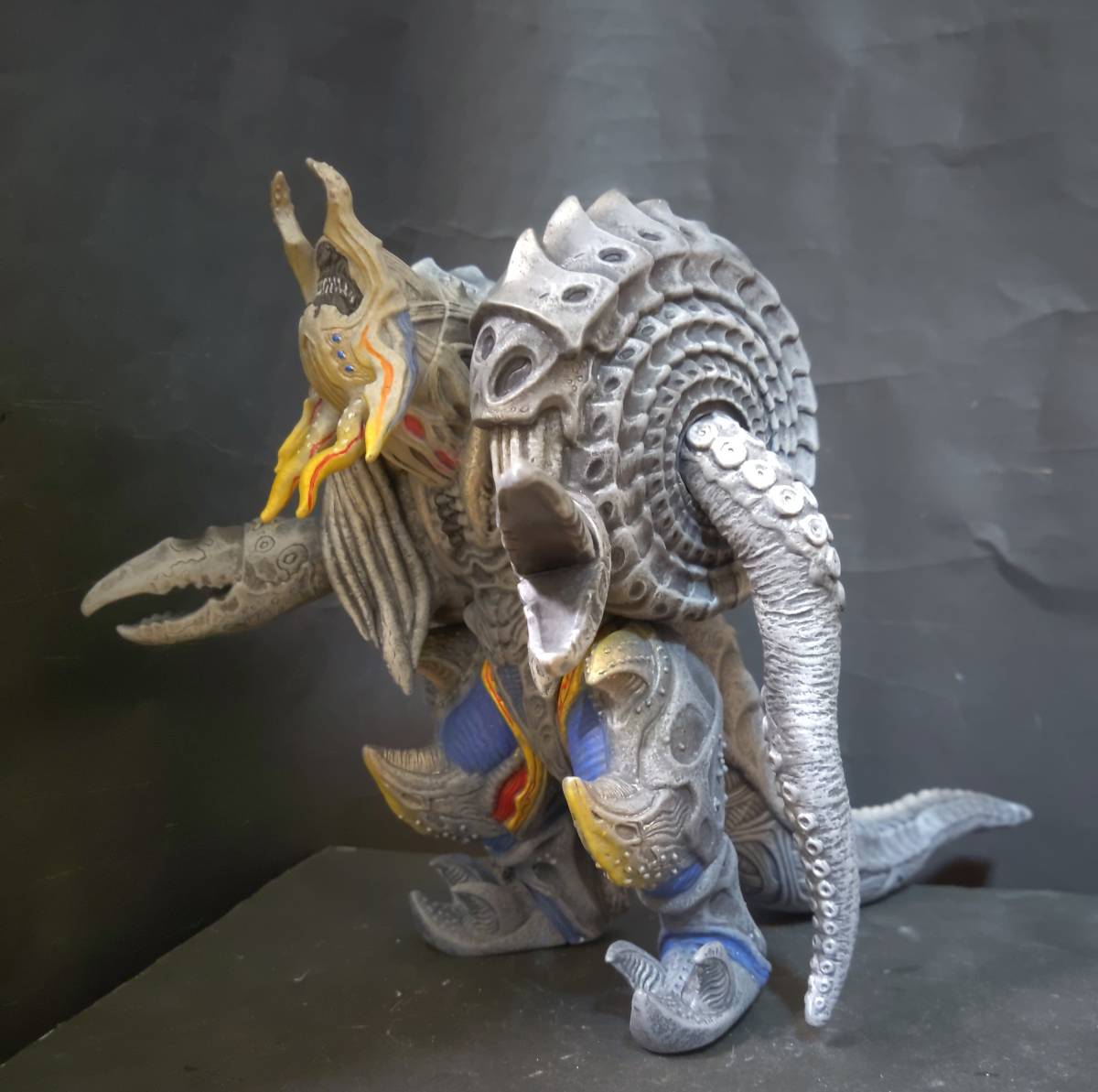 ウルトラ怪獣ソフビ メガロゾーア第二形態 リペイント完成品 ウルトラ怪獣ソフビ メガロゾーア第二形態 リペイント完成品