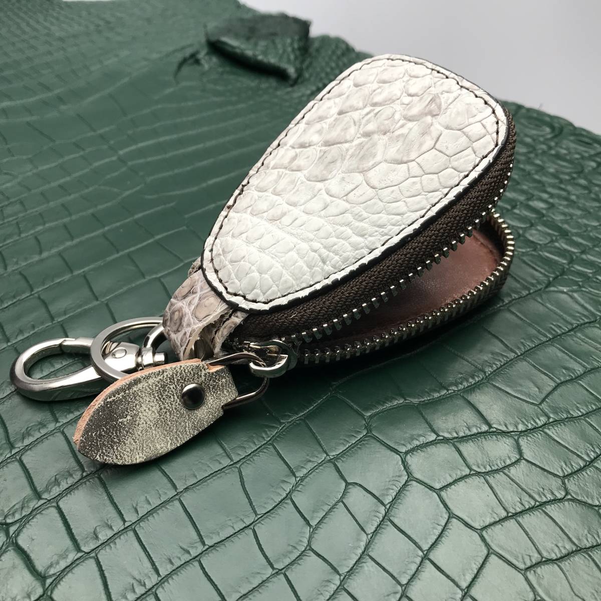 2 point set car m crocodile wani leather genuine article key holder . Mini purse card-case change purse . coin case the truth thing photograph man and woman use NO.62920
