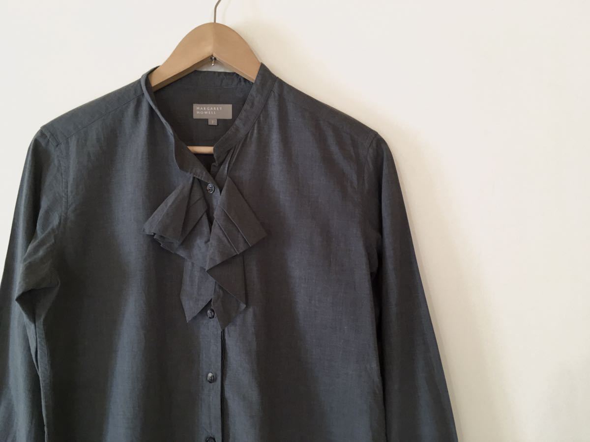 美品 MARGARET HOWELL マーガレットハウエル フロントフリル 美品 MARGARET HOWELL マーガレットハウエル フロントフリル