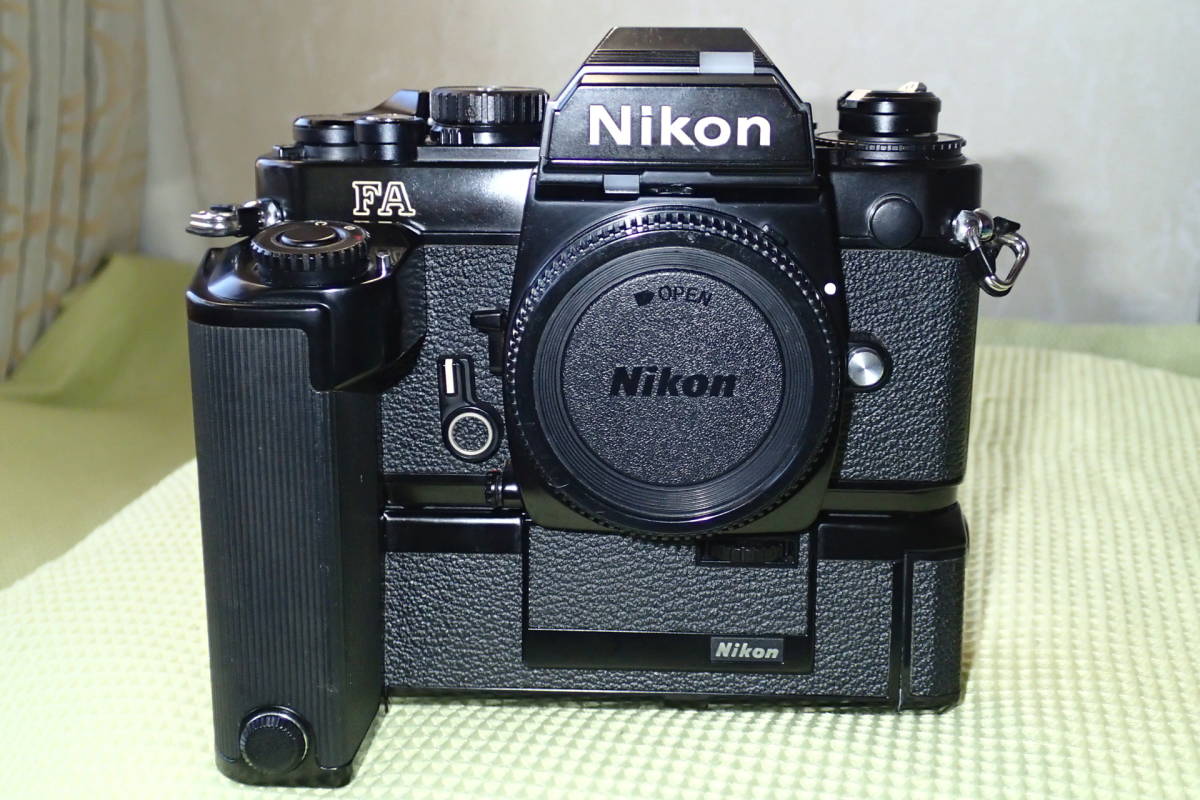 □完動美品□ニコンFA ブラックボディー+モードラMD-15セット