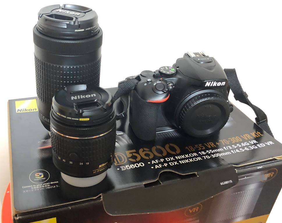 気質アップ パピコ様専用 Nikon デジタル一眼レフカメラ ダブルズーム