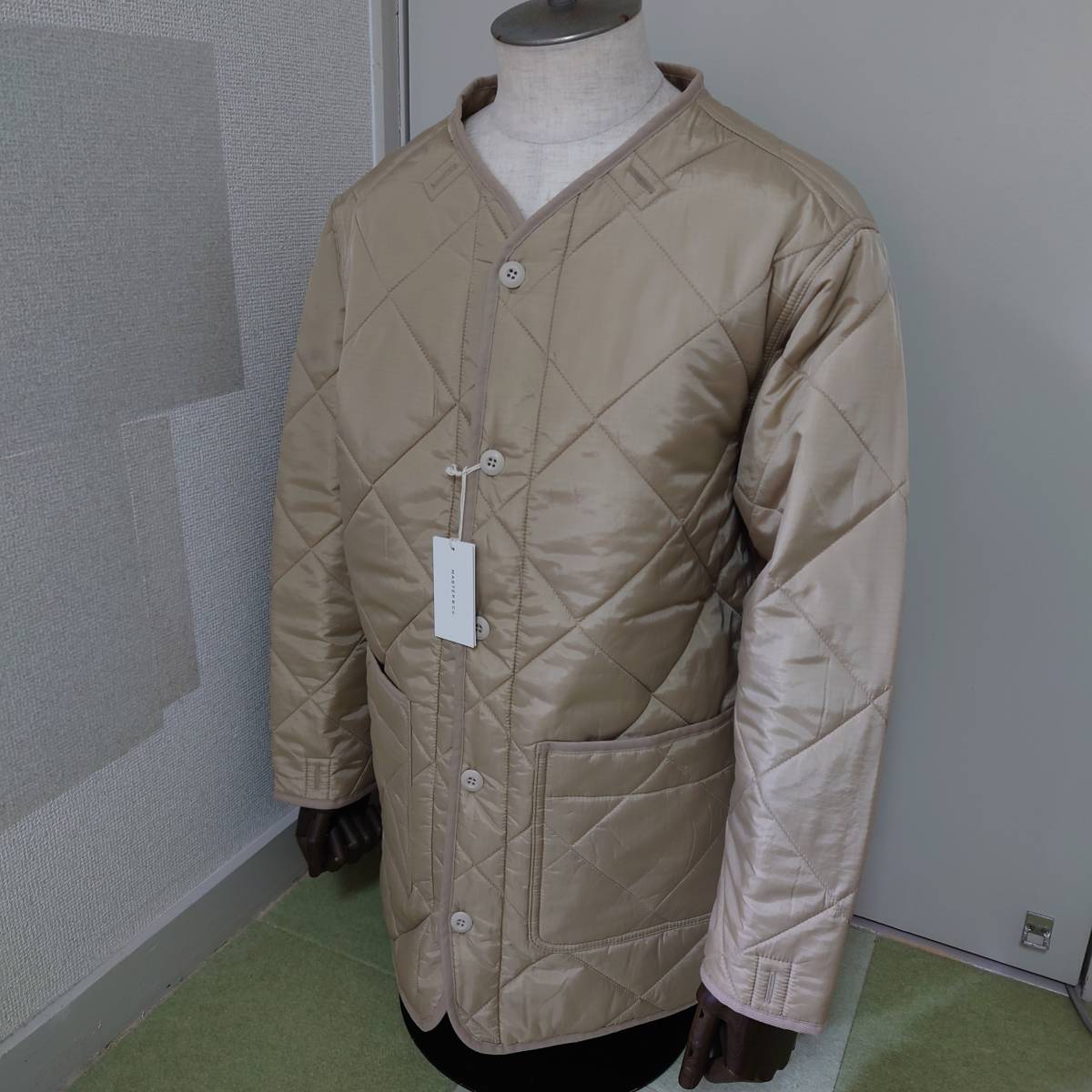 国内外の人気! 新品⭐︎GANNI キルティングジャケット カーキ レア