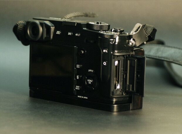 FUJIFILM フジフイルム X-Pro2用 ハンドグリップ(黒檀/エボニー FUJIFILM フジフイルム X-Pro2用 ハンドグリップ(黒檀/エボニー