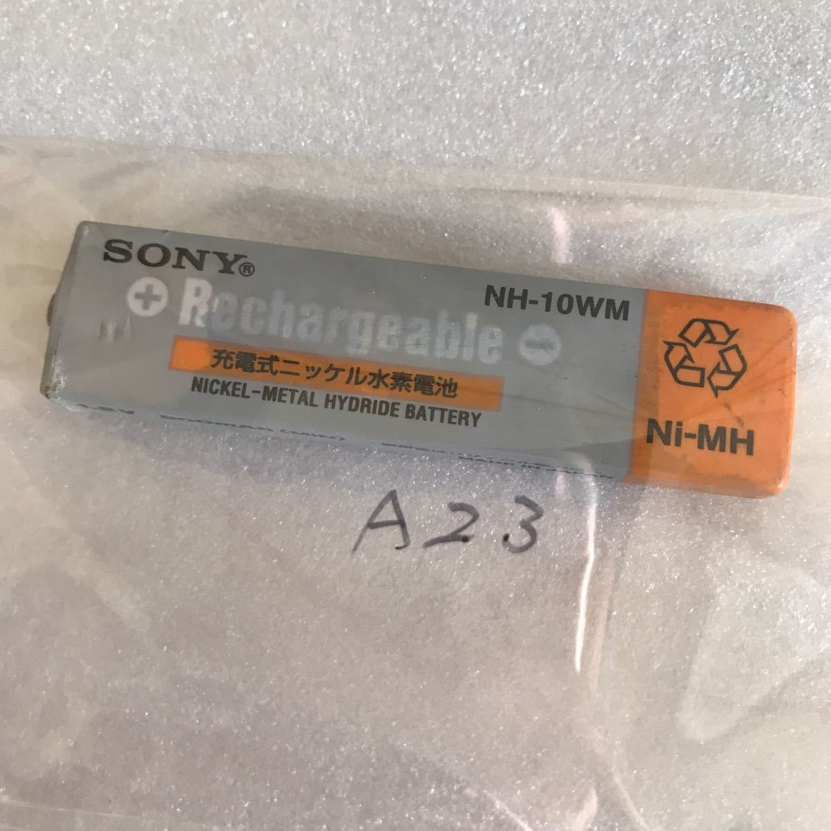 動作未確認 SONY ソニー ニッケル水素ガム電池 充電池 NH-10WM 1.2V 900mAh MDプレーヤー CDプレーヤー ウォークマン 専用 ジャンク_画像1