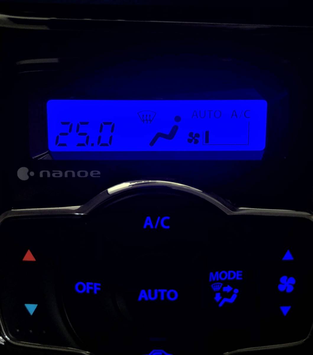 ソリオ MA46S　LED打ち換え済み エアコンパネル☆ nanoe有り車用 ブルー_画像2