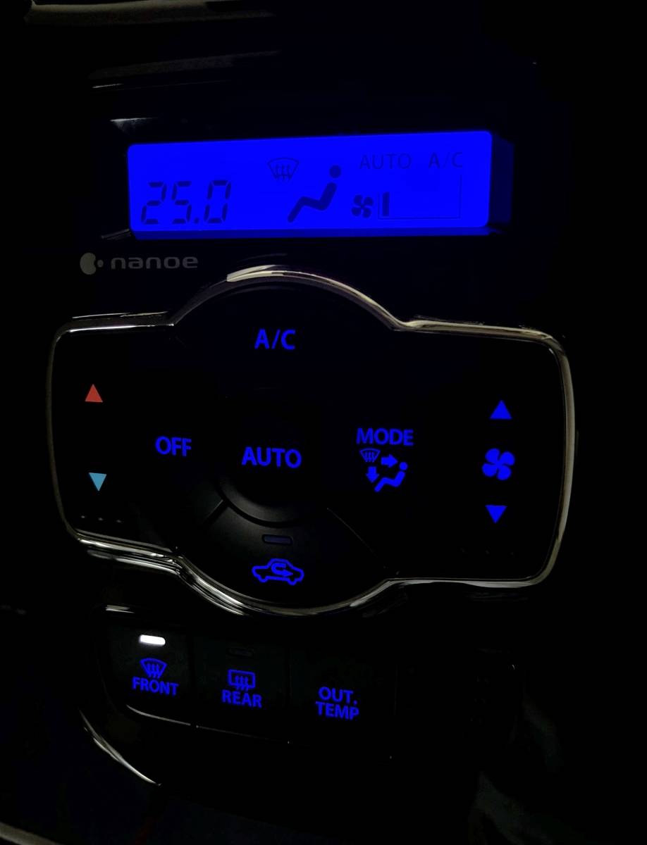 デリカD2 MB46S　LED打ち換え済み エアコンパネル☆ nanoe有り車用 ブルー_画像1